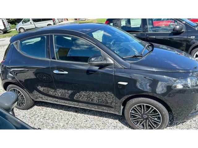 LANCIA YPSILON 1.0 FireFly 5 porte S&S Hybrid Gold