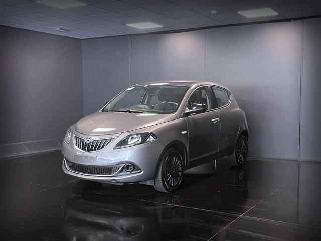 LANCIA YPSILON 1.0 FireFly 5 porte S&S Hybrid Ecochic Silver