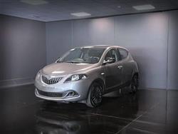 LANCIA YPSILON 1.0 FireFly 5 porte S&S Hybrid Ecochic Silver