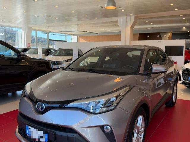 TOYOTA C-HR 1.8 Hybrid E-CVT Active