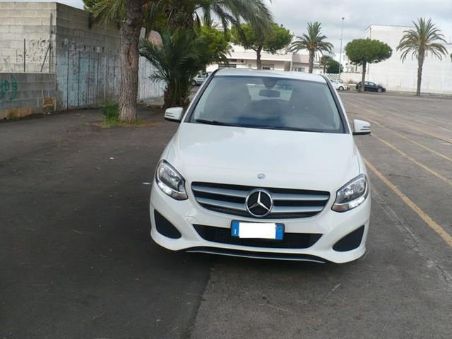 MERCEDES CLASSE B B 200 d Business