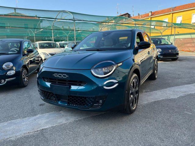 FIAT 600 HYBRID Hybrid DCT MHEV La Prima