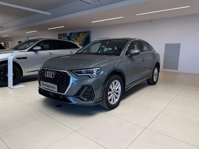 AUDI Q3 35 TDI S tronic Business Advanced