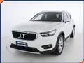 VOLVO XC40 T3 Geartronic Momentum Pro