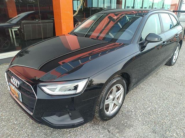 AUDI A4 Avant 35 TDI S tronic Business