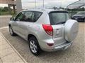 TOYOTA RAV4 2.0 Luxury