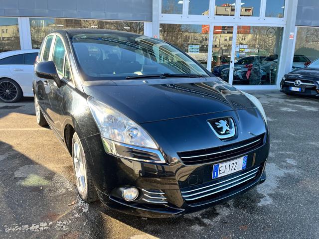 PEUGEOT 5008 1.6 HDi 112CV Business 7 P