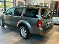 NISSAN PATHFINDER 2.5 dCi SE