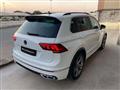 VOLKSWAGEN TIGUAN 2.0 TDI 150 CV SCR DSG R-Line LUCI AMBIENTE