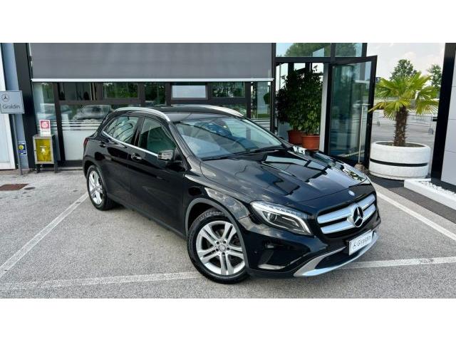 MERCEDES CLASSE GLA d Automatic Sport *TAGLIANDI CERTIFICATI*