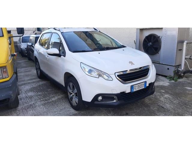 PEUGEOT 2008 (2013) BlueHDi 100 Active