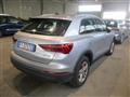 AUDI Q3 35 TDI S tronic Business *Navi,Sensori,LED*