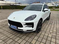 PORSCHE MACAN 2.0