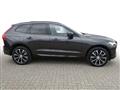 VOLVO XC60 B4 D AWD MildHybrid Dark Plus/ACC/360°/Kardon