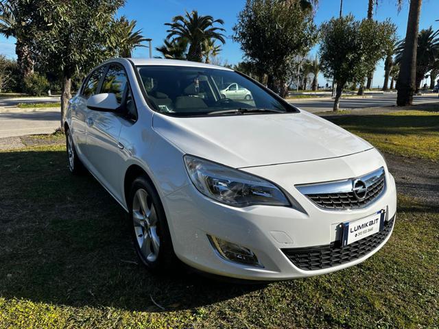 OPEL ASTRA 1.7 CDTI 110CV 5 porte Cosmo