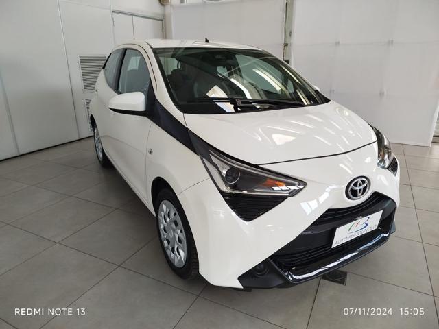 TOYOTA AYGO Connect 1.0 VVT-i   x-cool MMT