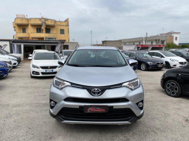 TOYOTA RAV4 2.0 D-4D 2WD Lounge Gancio Traino