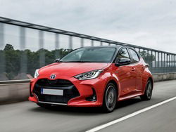 TOYOTA YARIS IV 2020 1.0 Active