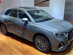 AUDI Q3 40 TDI quattro S tronic S line edition