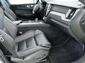 VOLVO XC60 B4 (d) AWD Geartronic R-design