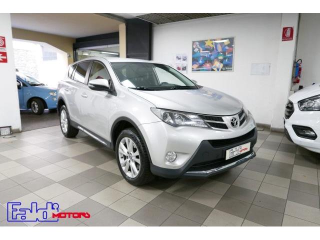 TOYOTA RAV4 2.2 D-CAT A/T 4WD Style