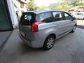 PEUGEOT 5008 1.6 HDi 112CV Tecno