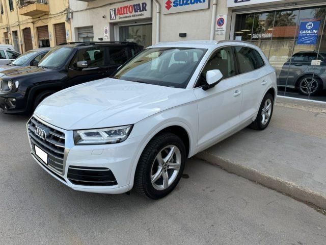 AUDI Q5 40 TDI quattro S tronic Business Design