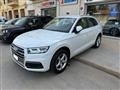 AUDI Q5 40 TDI quattro S tronic Business Design