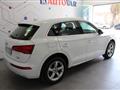 AUDI Q5 40 TDI quattro S tronic Business Design