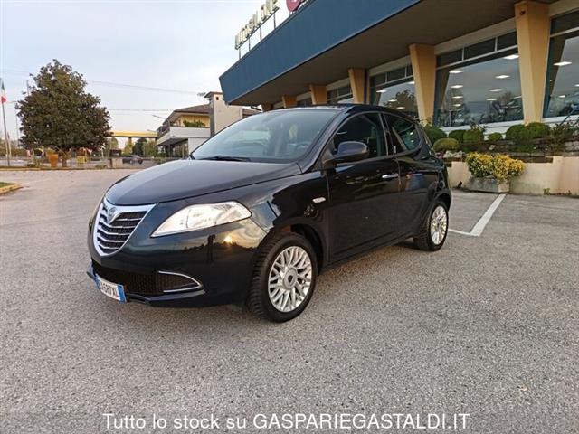 LANCIA YPSILON 1.2 69 CV 5 porte Silver