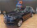 AUDI Q7 3.0 V6 TDI 233CV quattro tiptronic '7 POSTI'