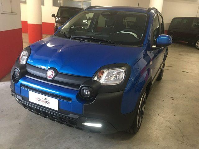 FIAT PANDA 1.0 Hybrid Pandina Cross