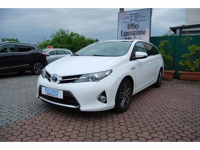 TOYOTA AURIS 1.8 HYBRID AUTOMATICA CON RETROCAMERA