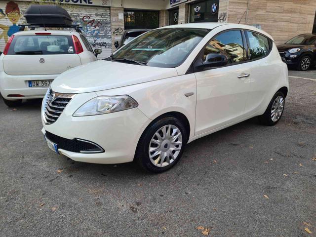 LANCIA YPSILON 0.9 TwinAir 85 CV 5 porte Gold