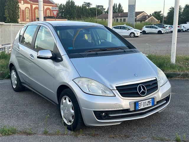 MERCEDES Classe A 160 BlueEFFICIENCY Avantgarde