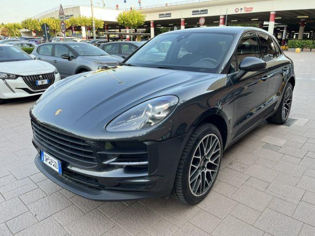 PORSCHE MACAN 2.0