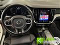 VOLVO V60 D4 Geartronic R-Design PRENOTATA