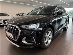 AUDI Q3 35 TFSI Business Advanced