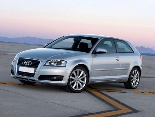 AUDI A3 1.6 Young Edition