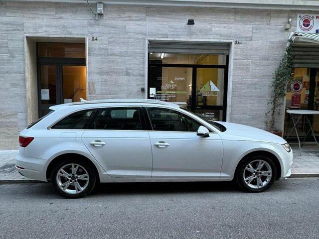 AUDI A4 AVANT Avant 2.0 TDI 150 CV S tronic Business