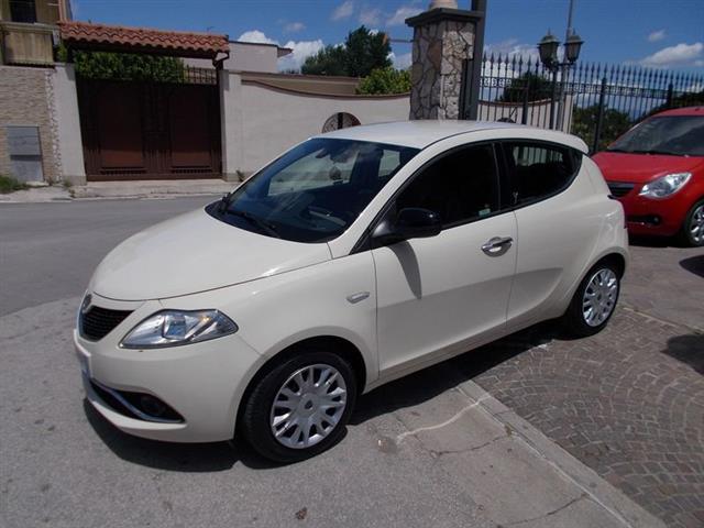 LANCIA YPSILON Lancia Ypsilon 0.9 TwinAir 85 CV 5 porte S&S DFN Gold GPL