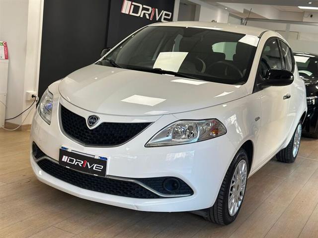 LANCIA YPSILON 1.2 69 CV 5 porte GPL Ecochic Gold