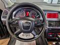 AUDI Q7 3.0 V6 TDI 233CV quattro tiptronic '7 POSTI'