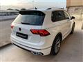 VOLKSWAGEN TIGUAN 2.0 TDI 150 CV SCR DSG R-Line LUCI AMBIENTE