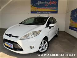 FORD FIESTA 1.2 82 CV 5 porte Titanium