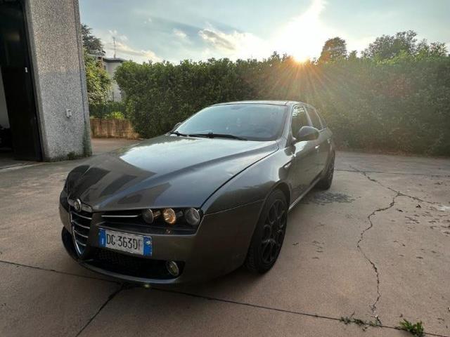 ALFA ROMEO 159 2.4 JTDm 20V 210 CV SW Distinctive