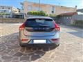 VOLVO V40 D2 Momentum