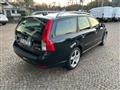 VOLVO V50 D2 R-design