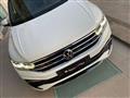 VOLKSWAGEN TIGUAN 2.0 TDI 150 CV SCR DSG R-Line LUCI AMBIENTE