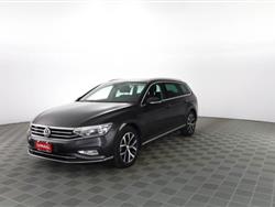 VOLKSWAGEN PASSAT Variant 1.6 TDI DSG Business BlueMotion Tec